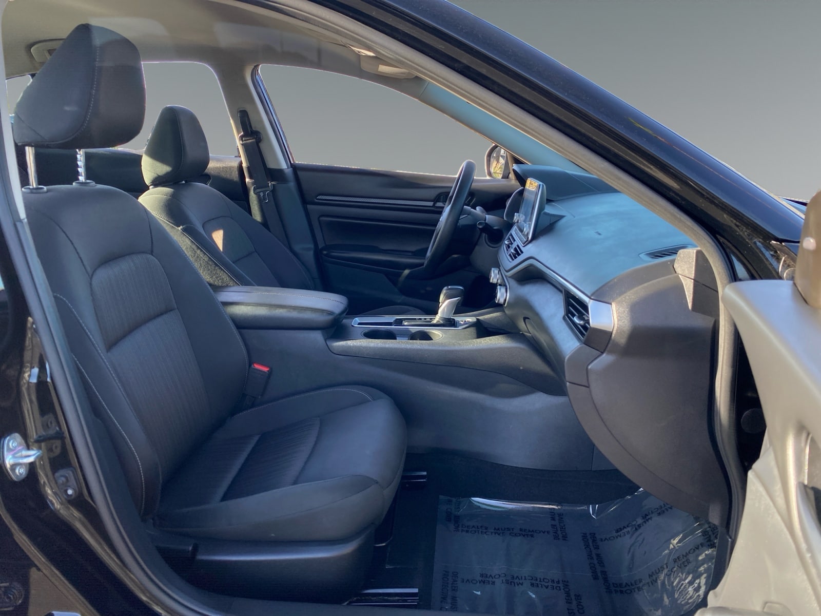 2025 Nissan Altima S - Photo 15