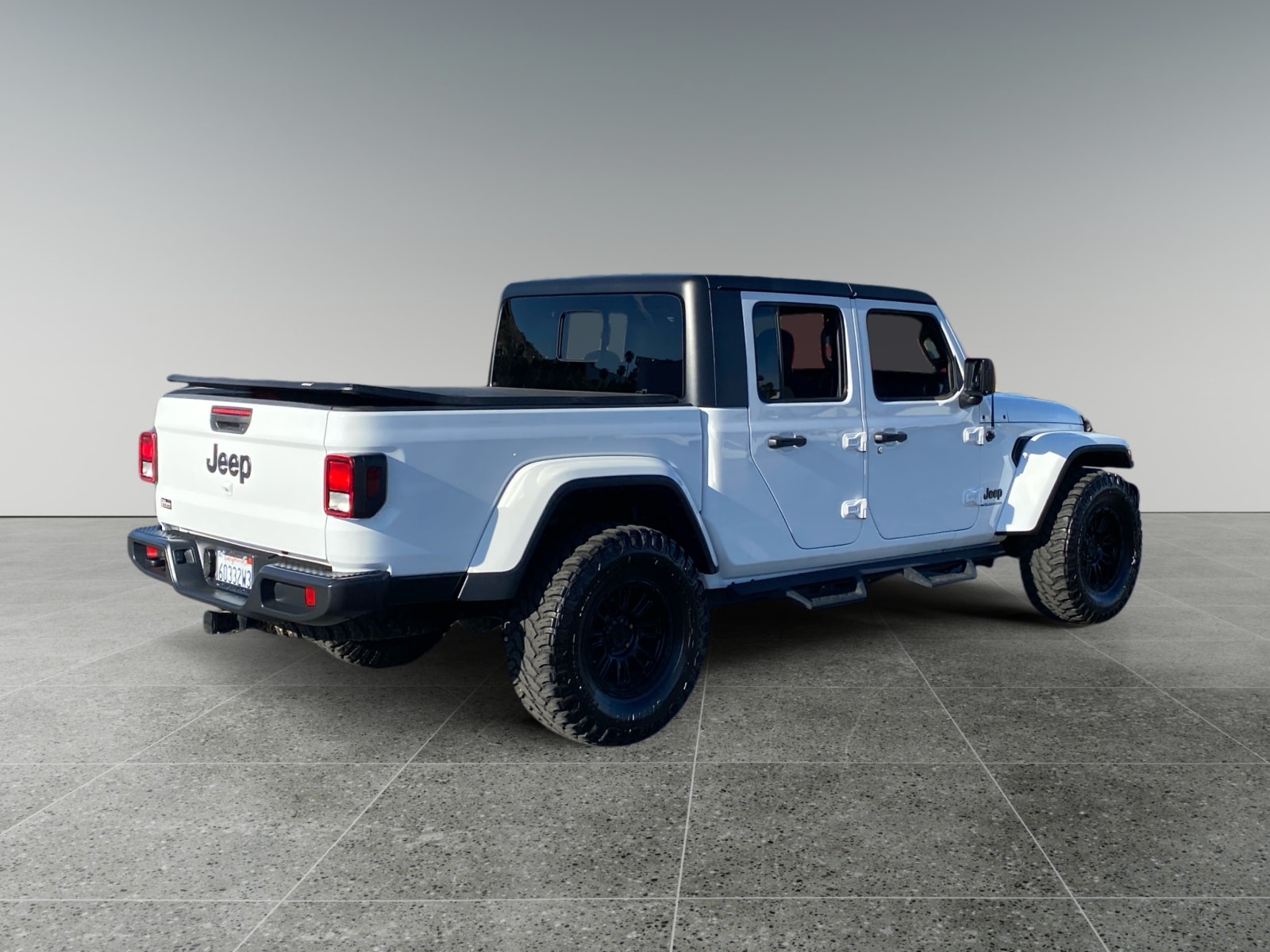 2023 Jeep Gladiator Sport photo 5