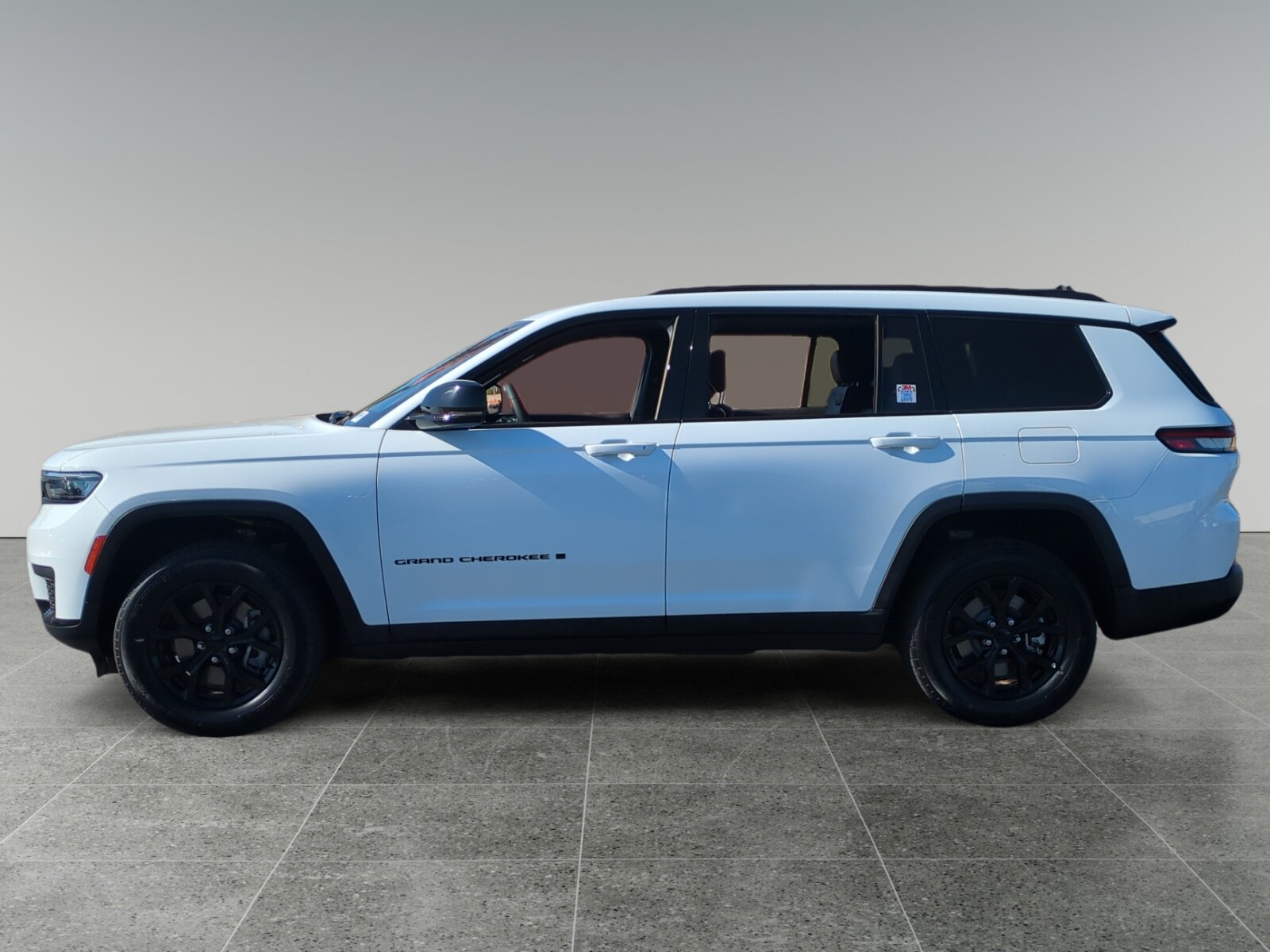 2024 Jeep Grand Cherokee Laredo photo 2