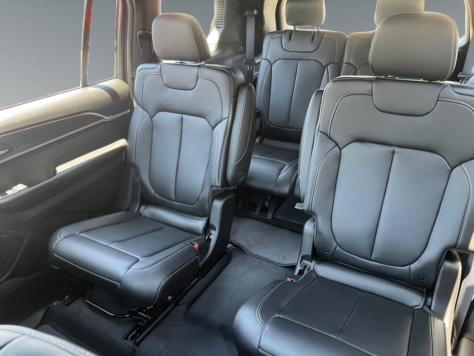 2025 Jeep Grand Cherokee L Limited - Photo 13