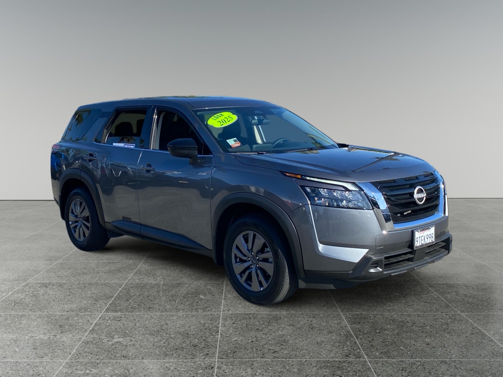 2025 Nissan Pathfinder S - Photo 7