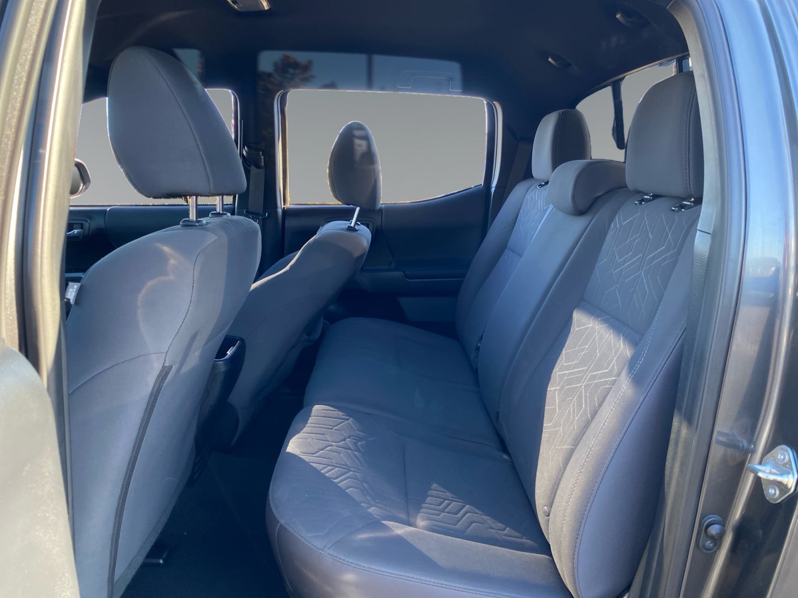 2018 Toyota Tacoma TRD Sport - Photo 12