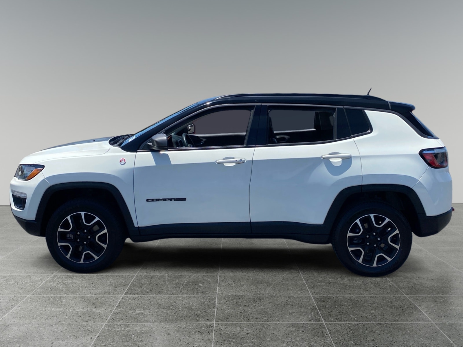 2021 Jeep Compass Trailhawk - Photo 2