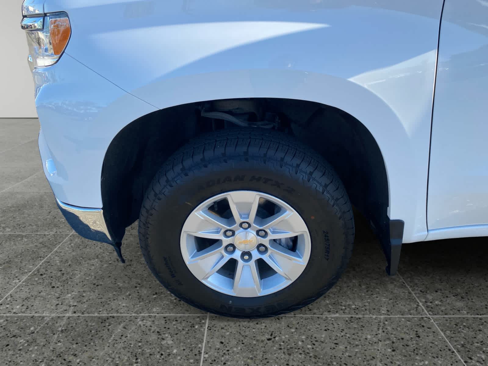 2025 Chevrolet Silverado 1500 LT - Photo 14
