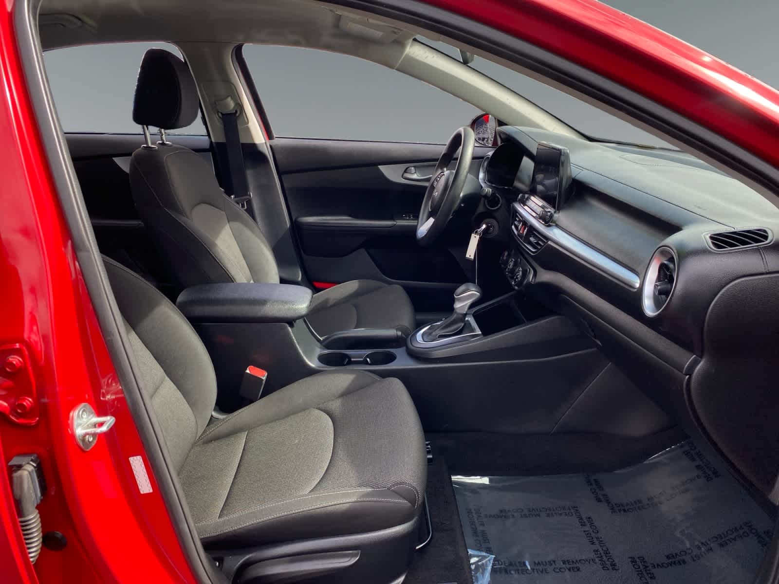 2023 Kia Forte LXS - Photo 15