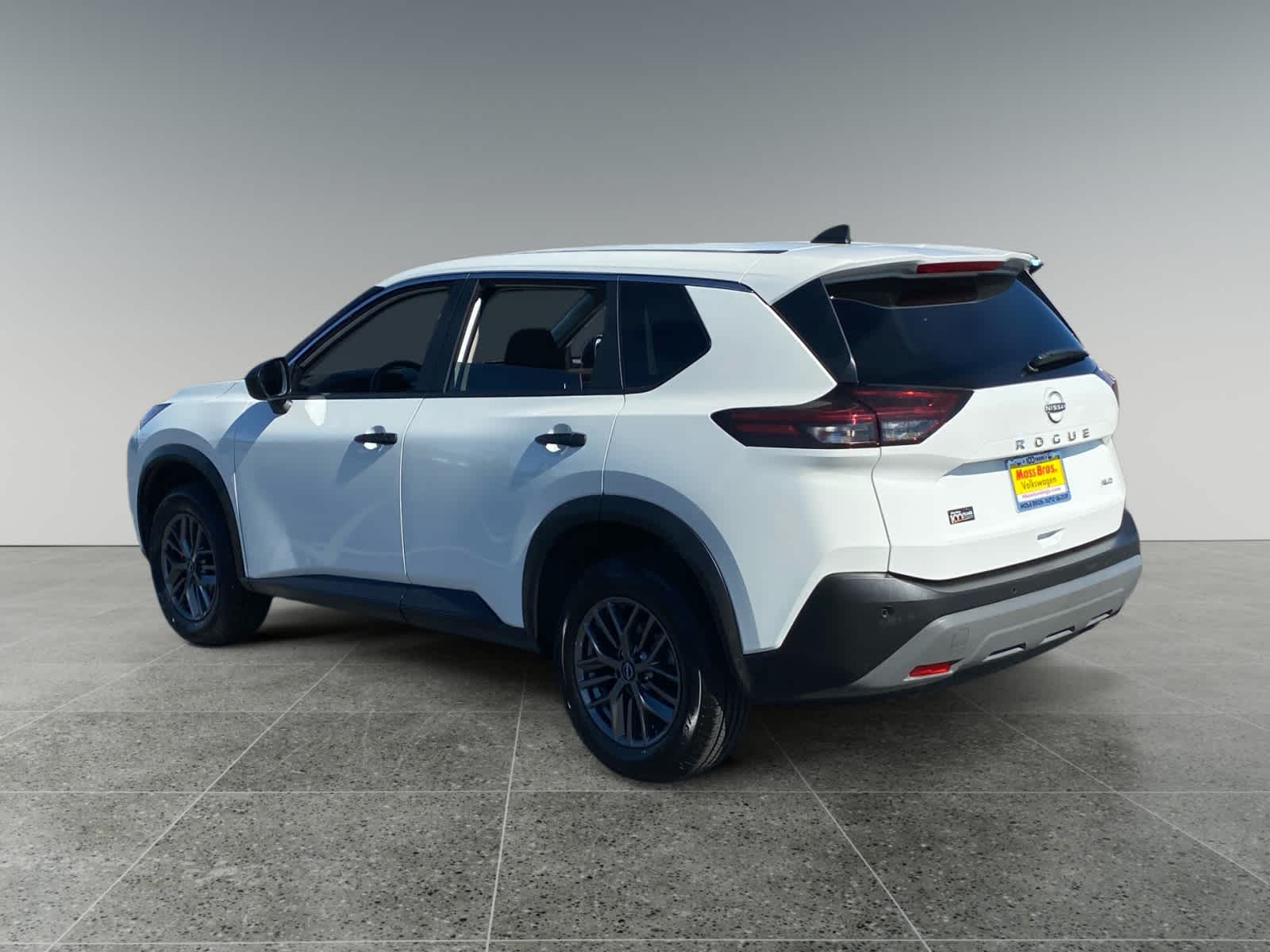 2023 Nissan Rogue S photo 3