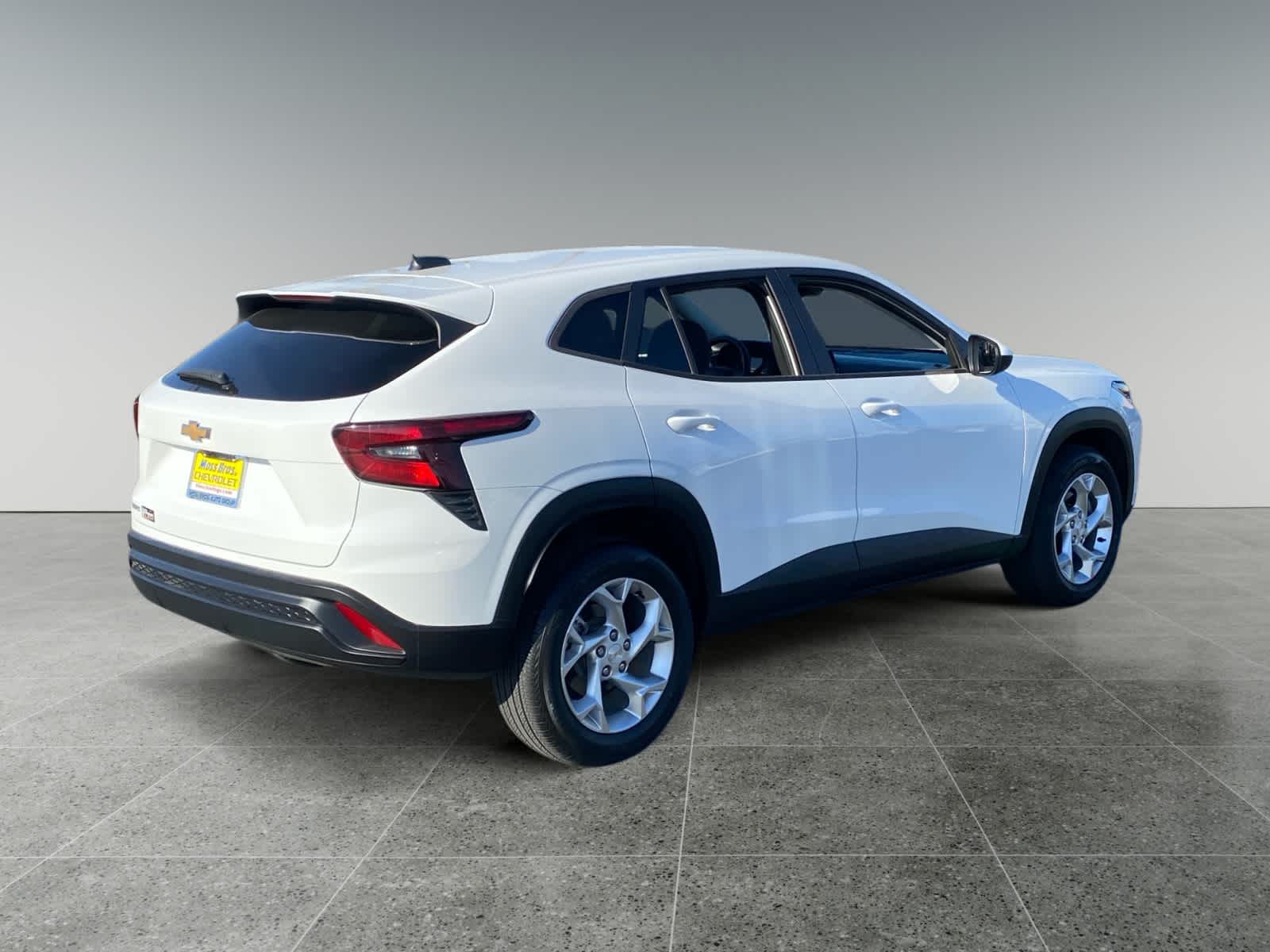 2024 Chevrolet Trax LS photo 5