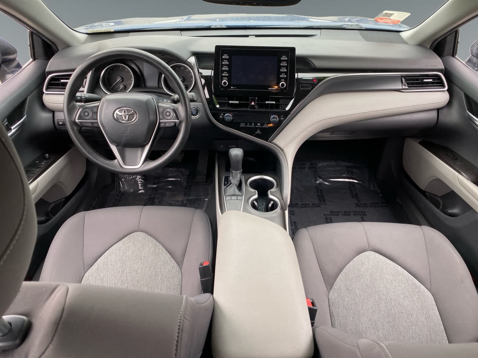 2023 Toyota Camry LE - Photo 10