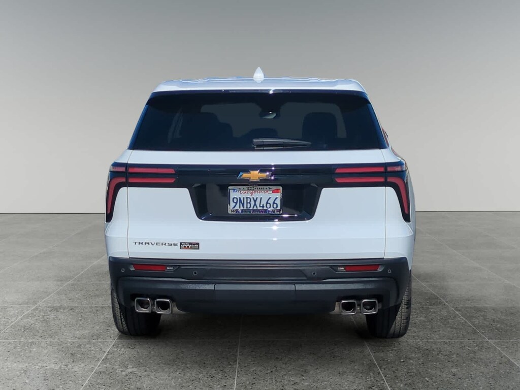 Used 2024 Chevrolet Traverse LS w/1LS SUV