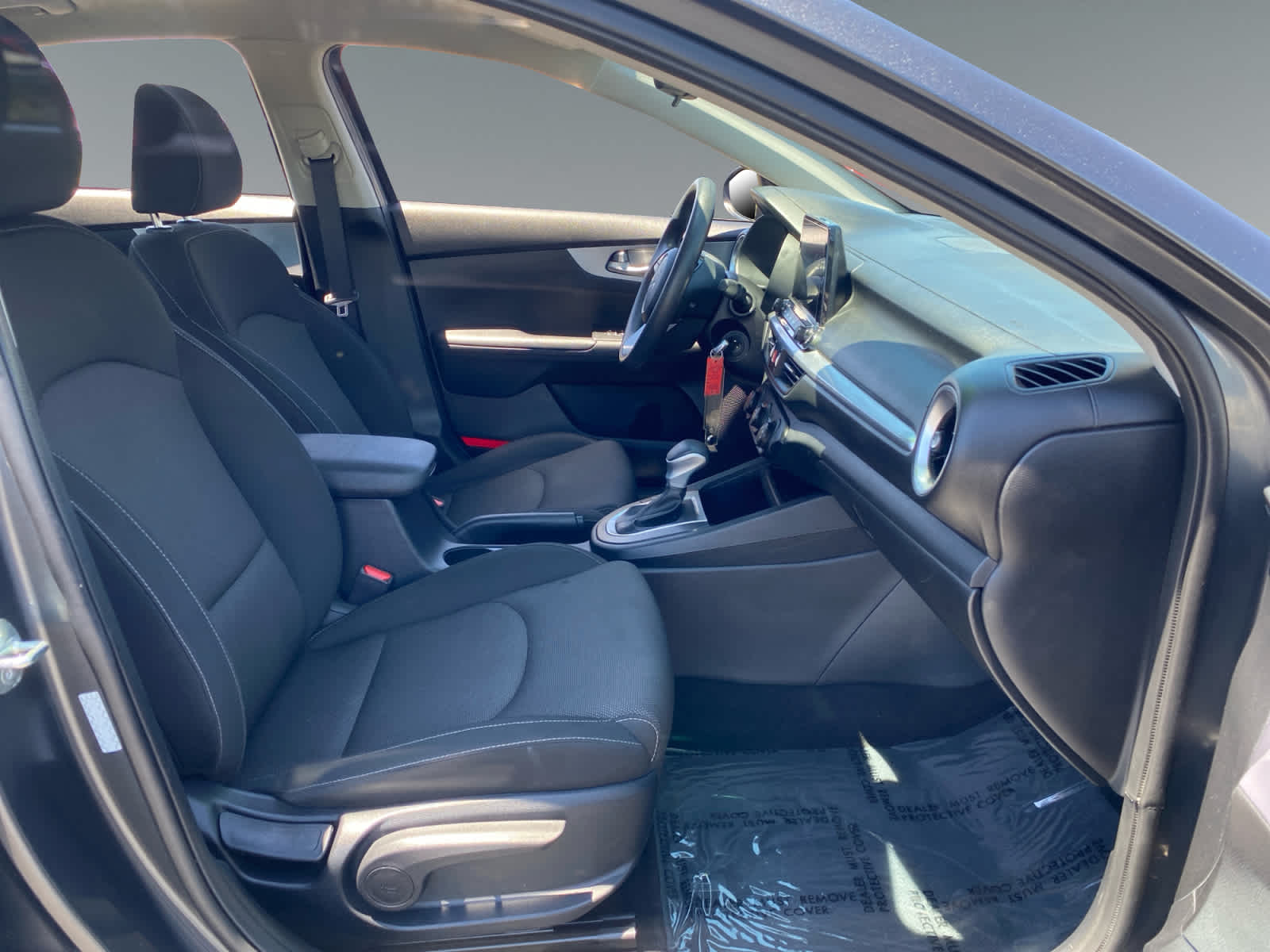 2024 Kia Forte LXS - Photo 15