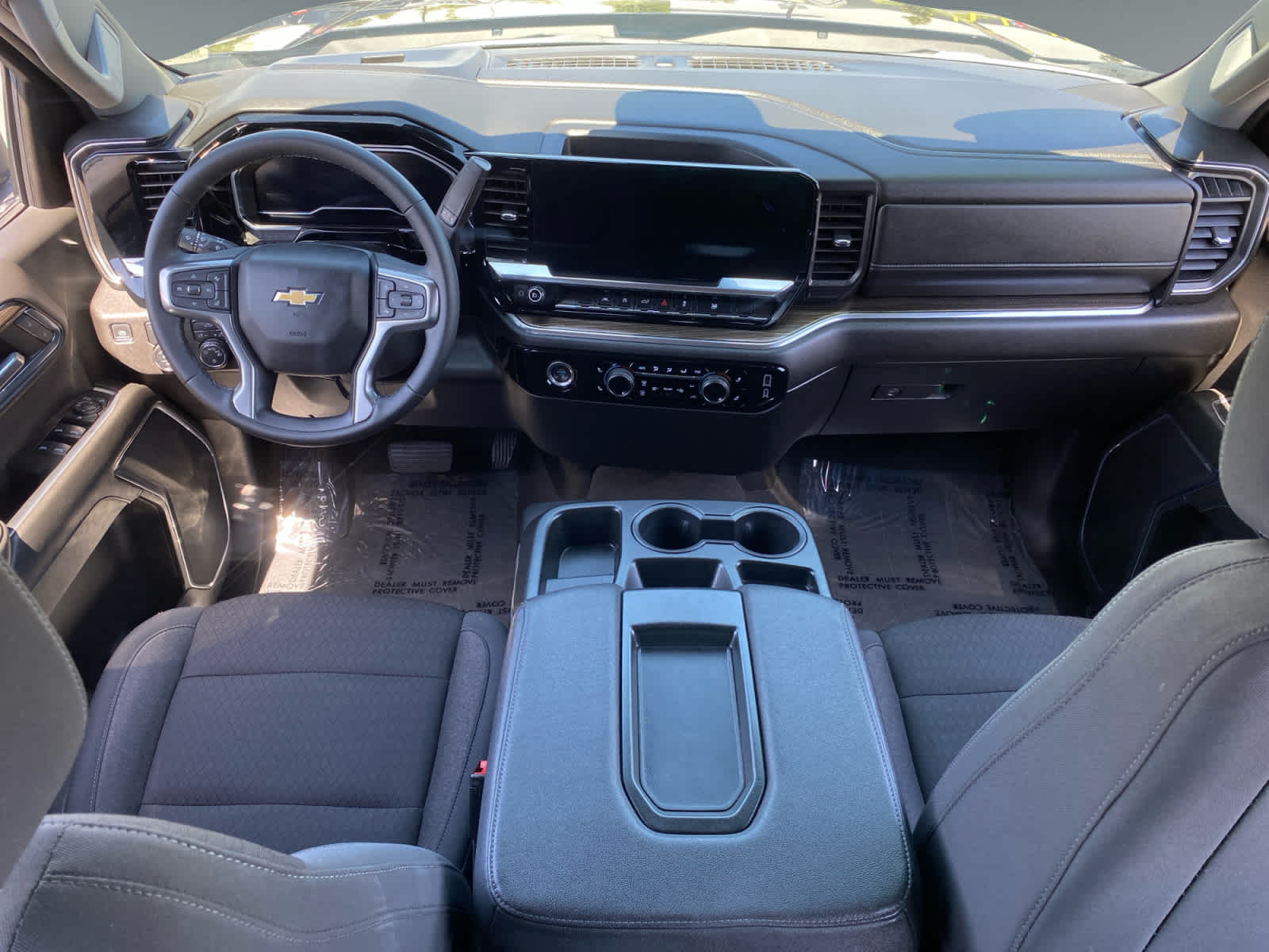 2024 Chevrolet Silverado 1500 LT - Photo 10
