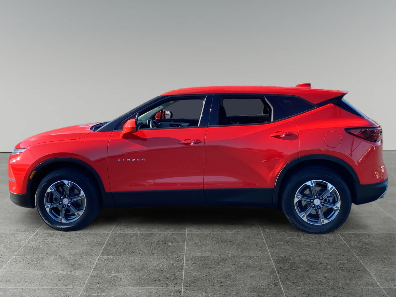 2025 Chevrolet Blazer 2LT - Photo 2