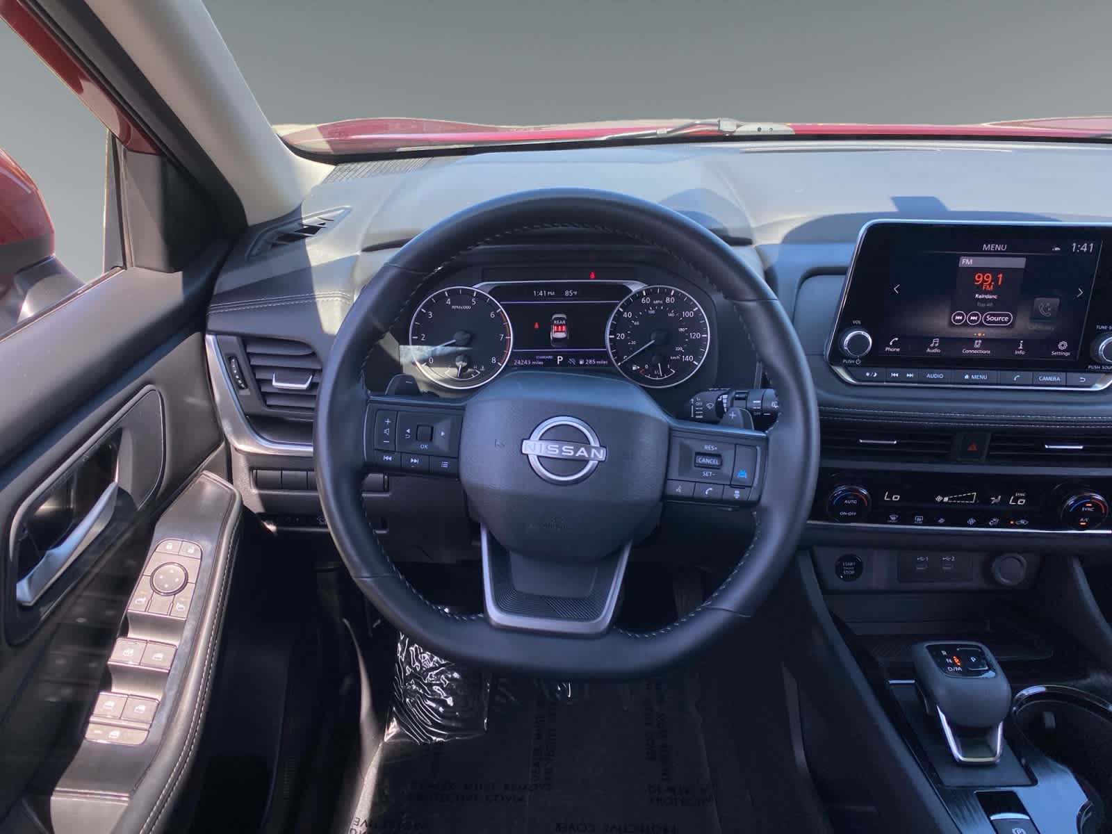 2025 Nissan Rogue SV - Photo 12