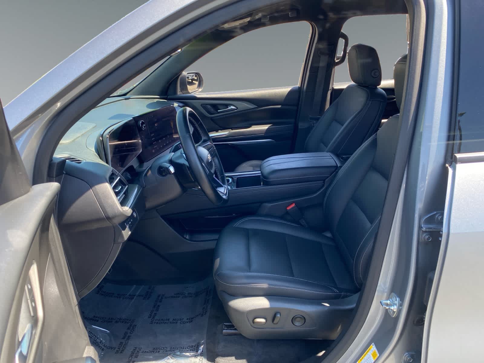 2025 Chevrolet Traverse LT - Photo 9
