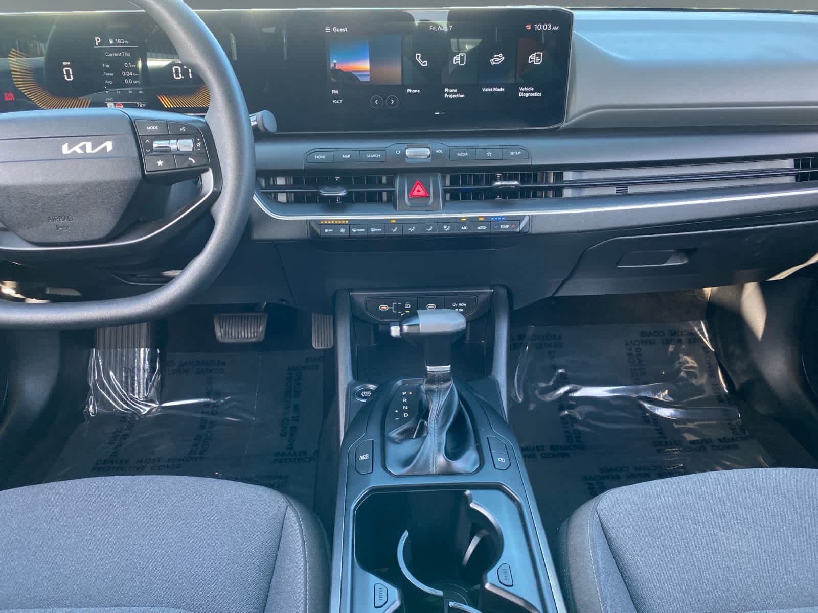 2025 Kia K4 LXS - Photo 10