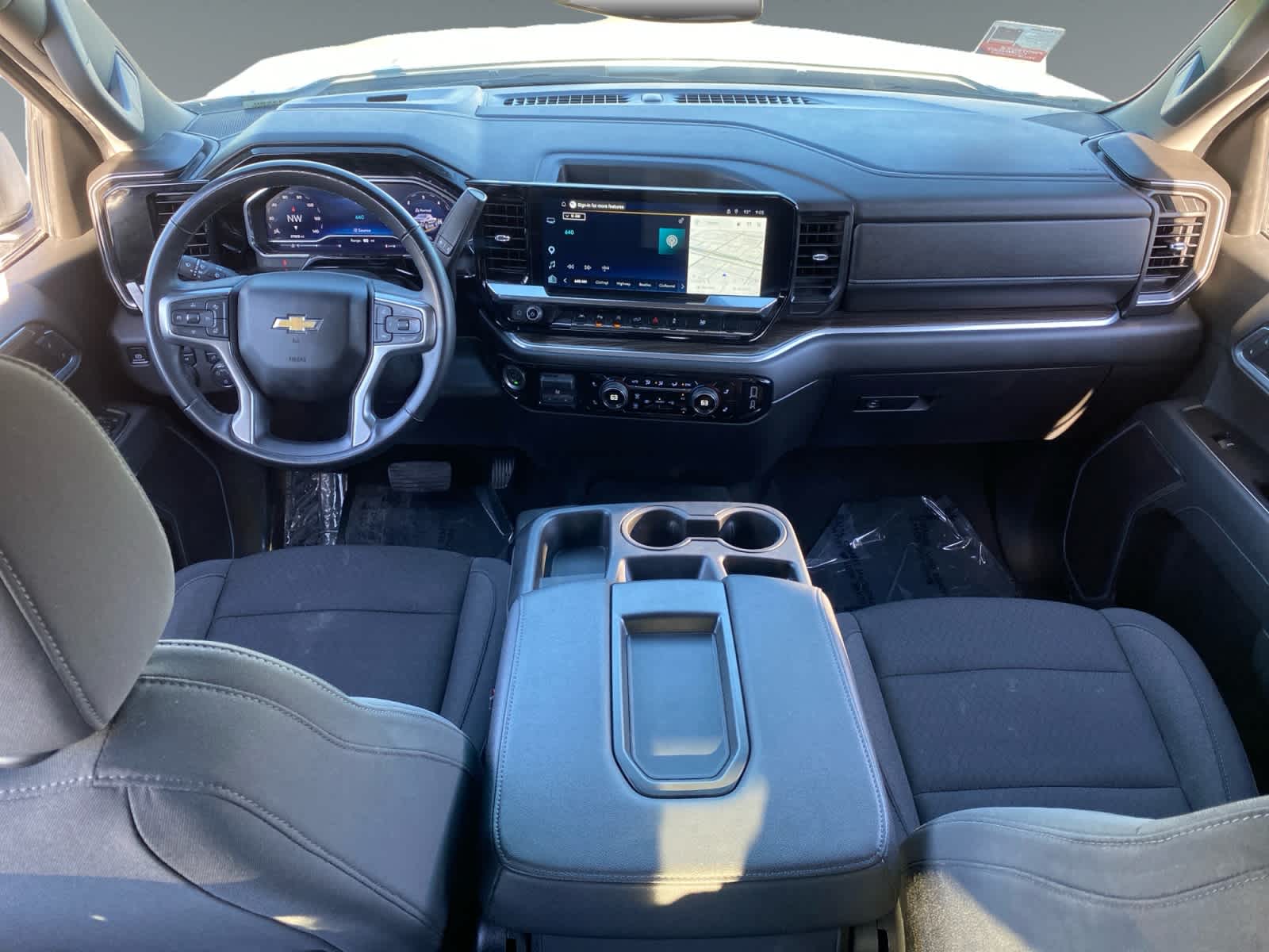 2025 Chevrolet Silverado 1500 LT - Photo 10