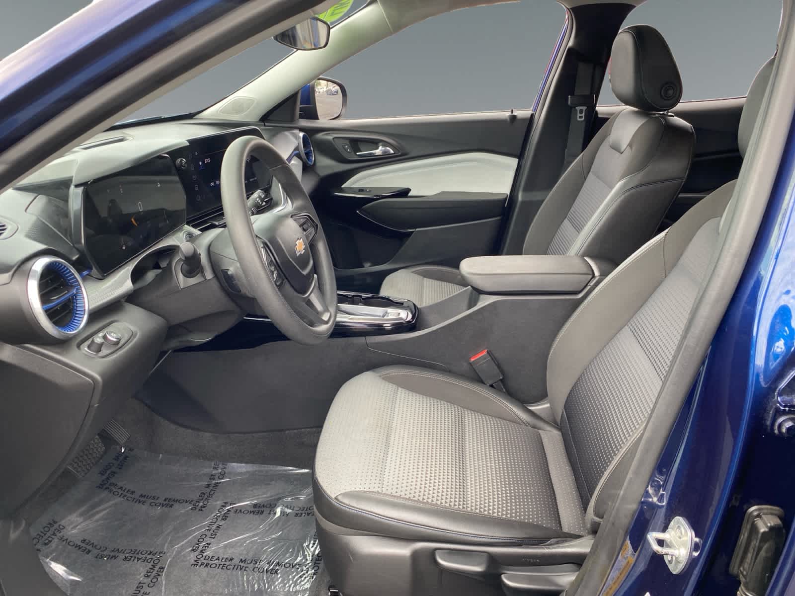 2024 Chevrolet Trax LT - Photo 9