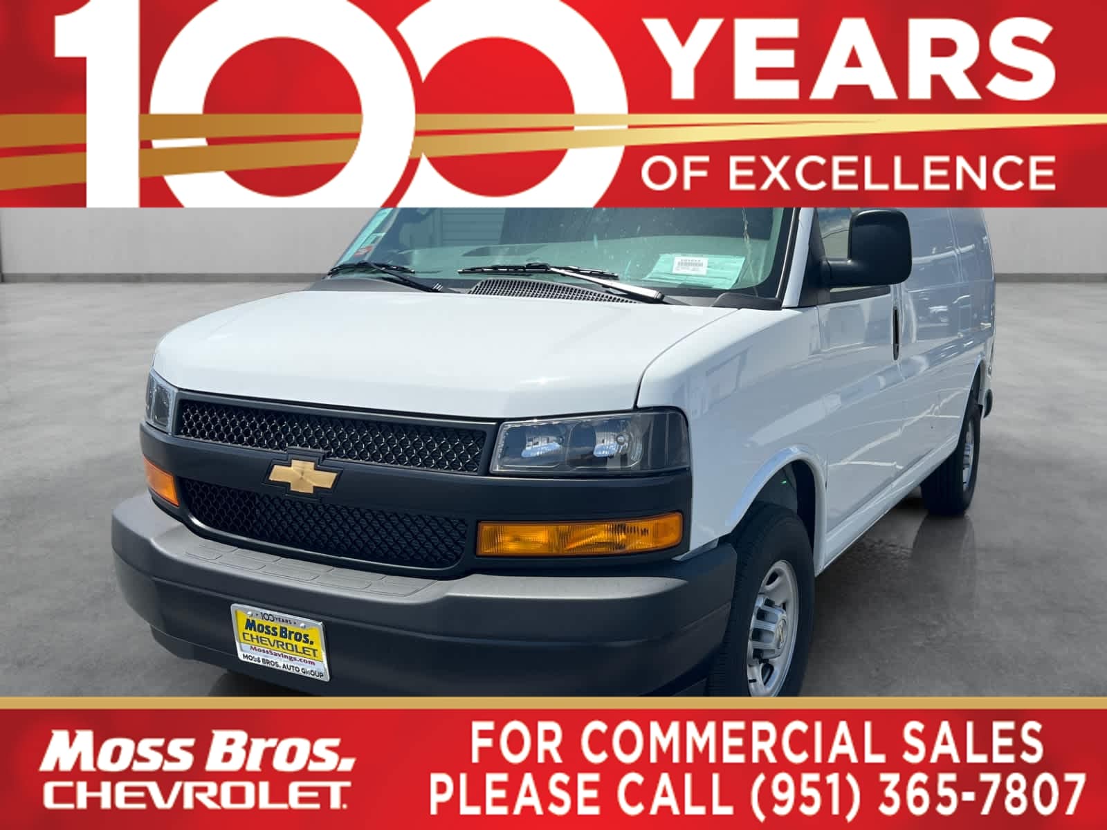2026 Chevrolet Express 2500 Work Van HD's photo