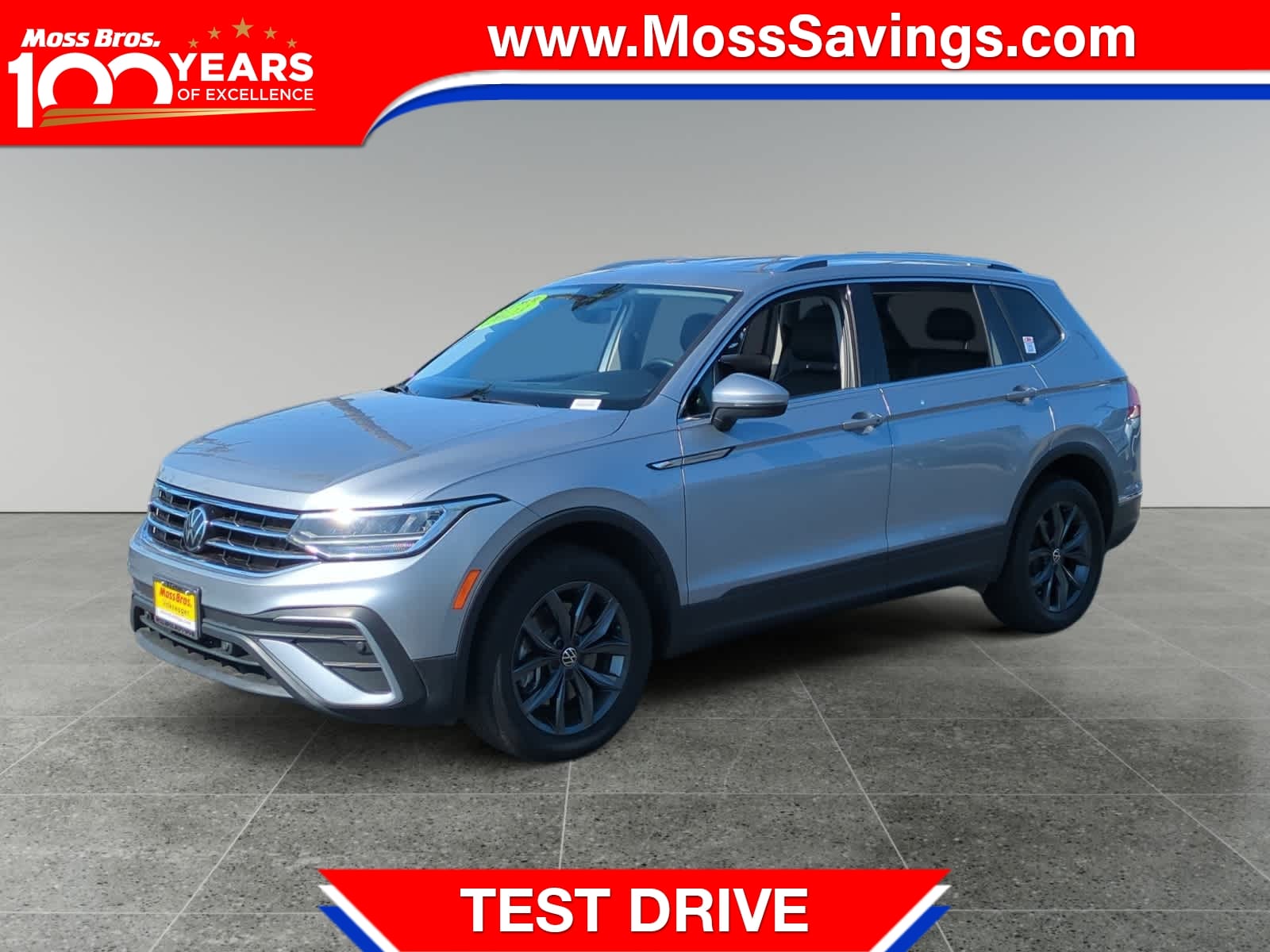 2023 Volkswagen Tiguan SE's photo
