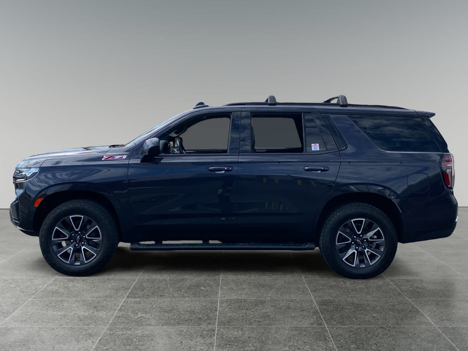 2022 Chevrolet Tahoe Z71 - Photo 2