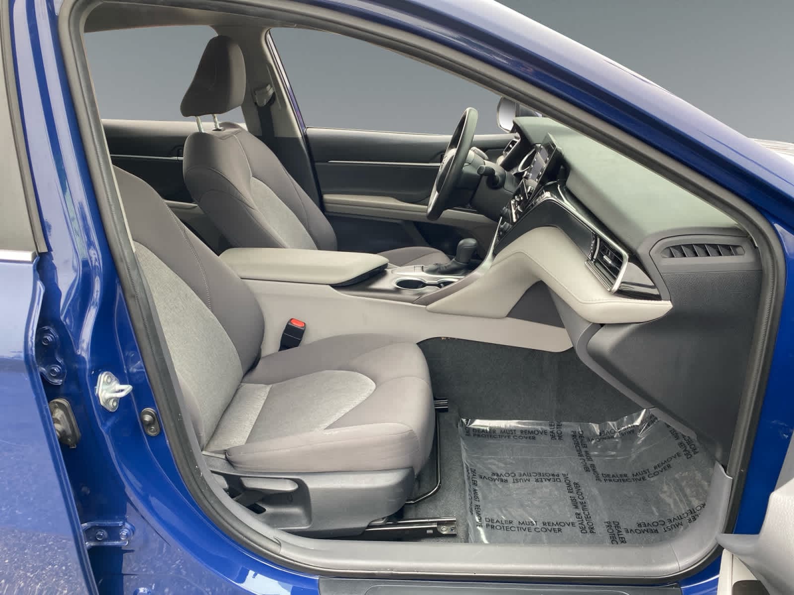 2023 Toyota Camry LE - Photo 15