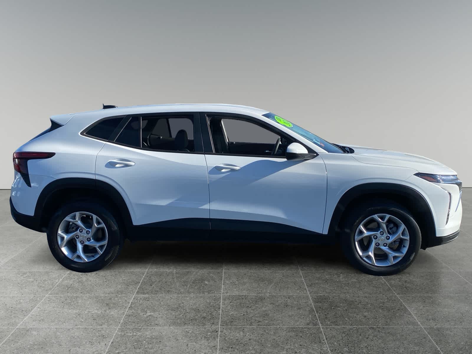 2024 Chevrolet Trax LS photo 6