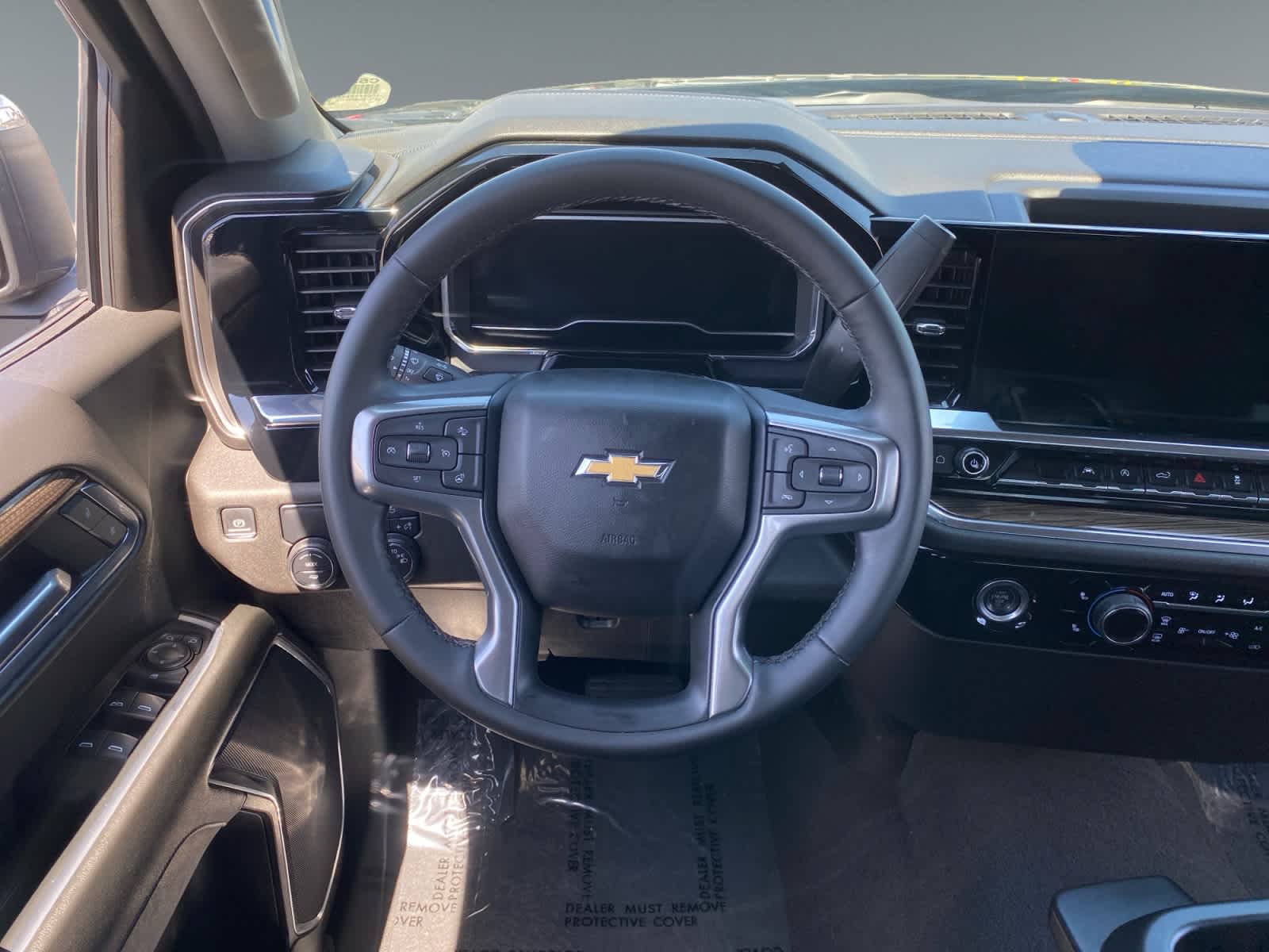 2024 Chevrolet Silverado 1500 LT - Photo 12