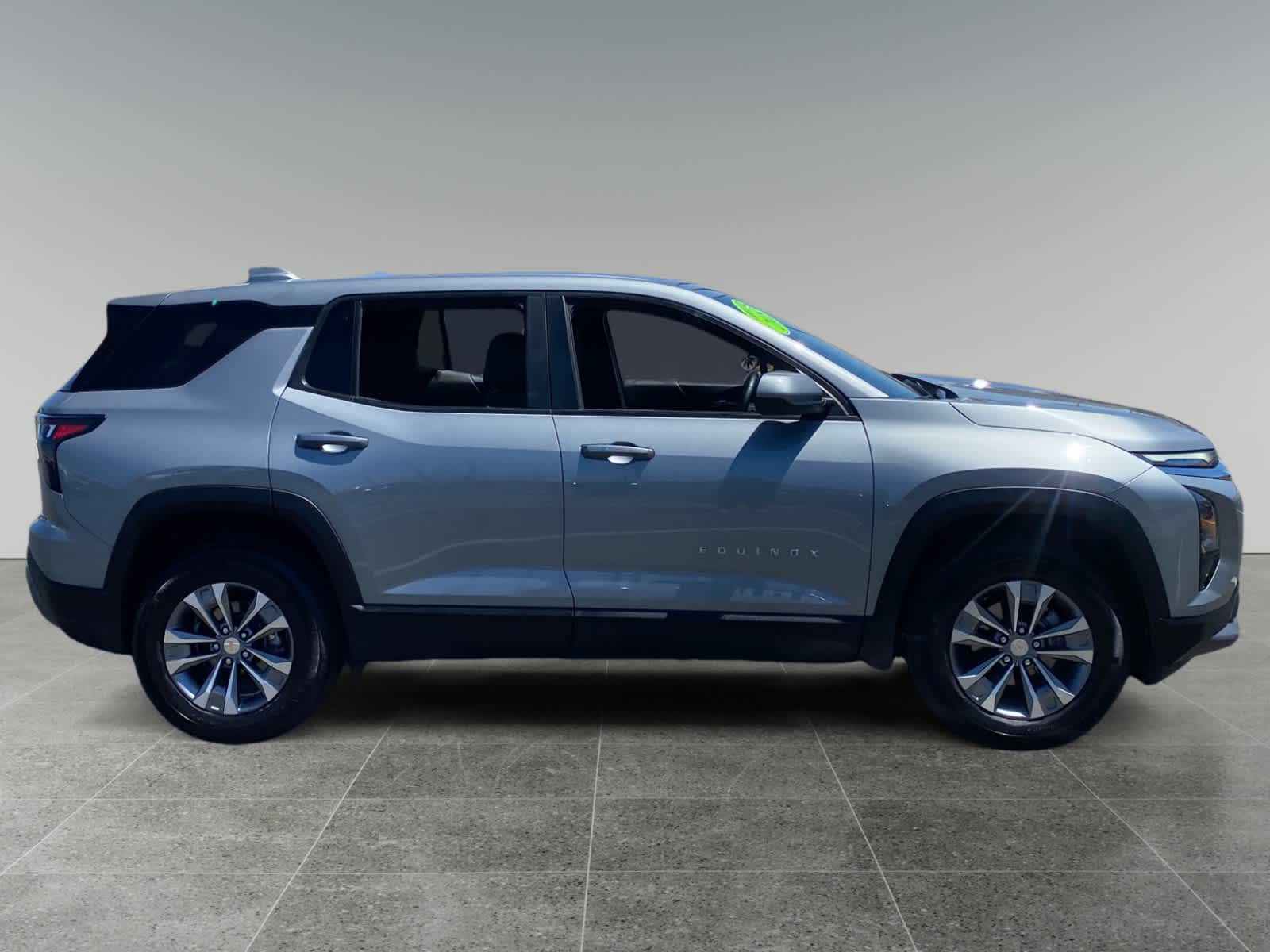 2025 Chevrolet Equinox LT - Photo 6