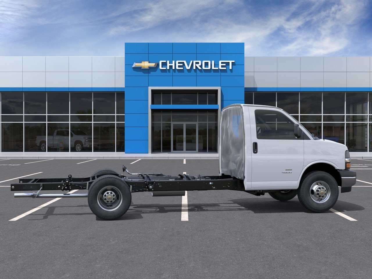2026 Chevrolet Express Cutaway 3500 1WT photo 5