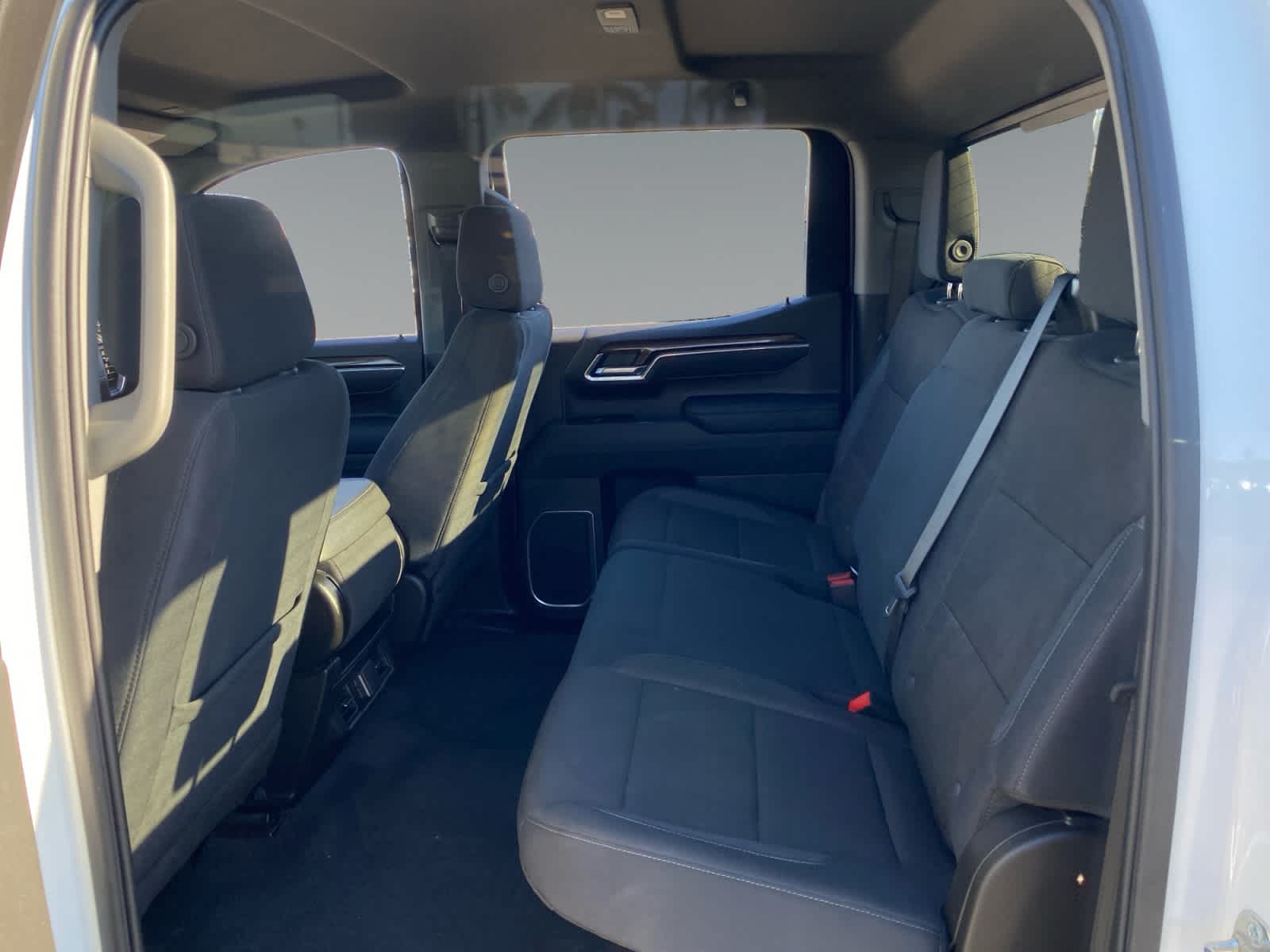 2025 Chevrolet Silverado 1500 LT - Photo 13