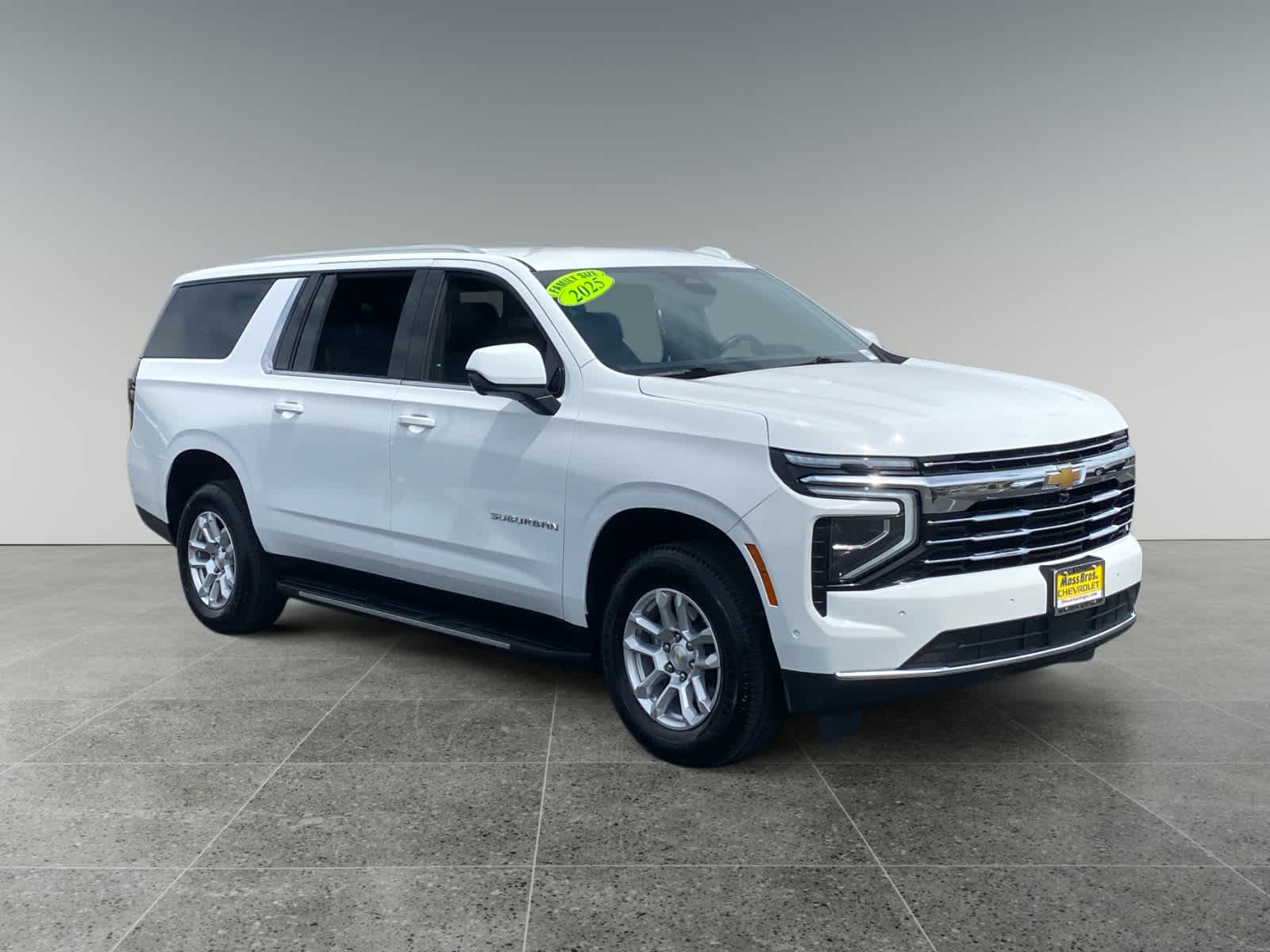 2025 Chevrolet Suburban LT - Photo 6