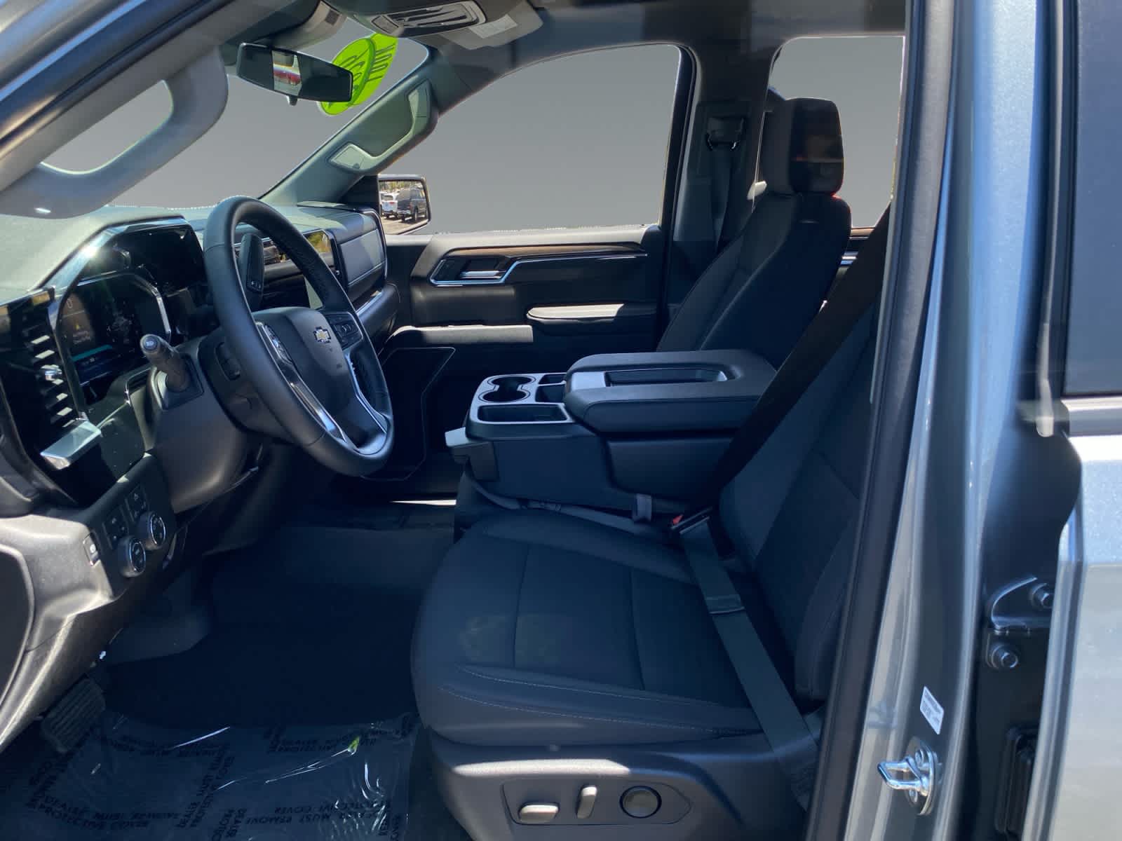 2026 Chevrolet Silverado 1500 LT - Photo 9