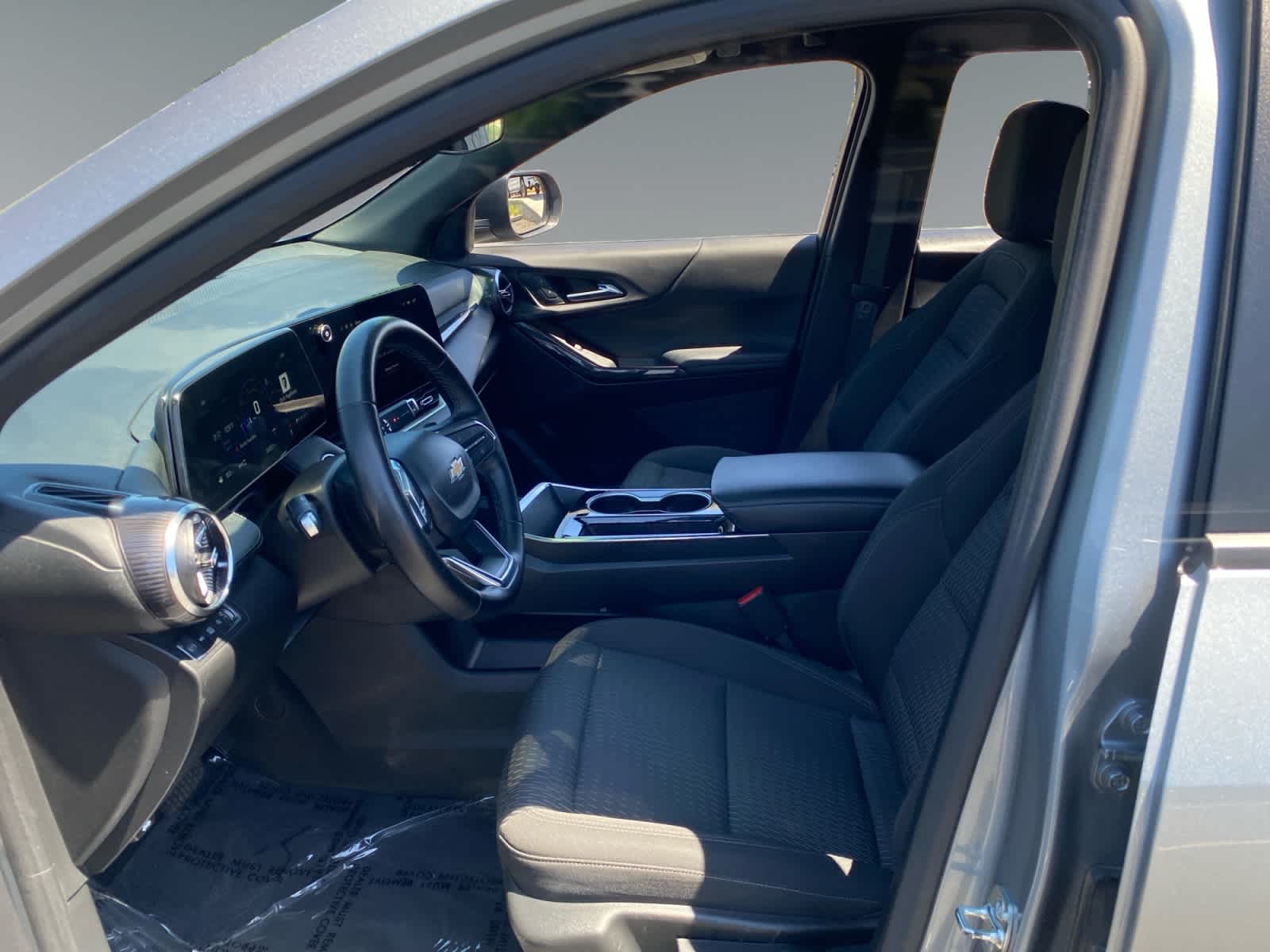 2025 Chevrolet Equinox LT - Photo 9