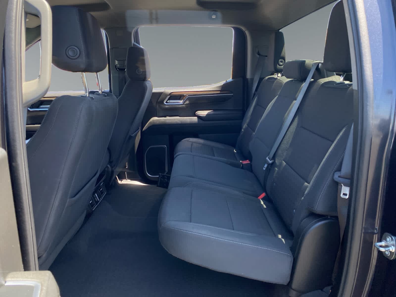2023 Chevrolet Silverado 1500 LT - Photo 13
