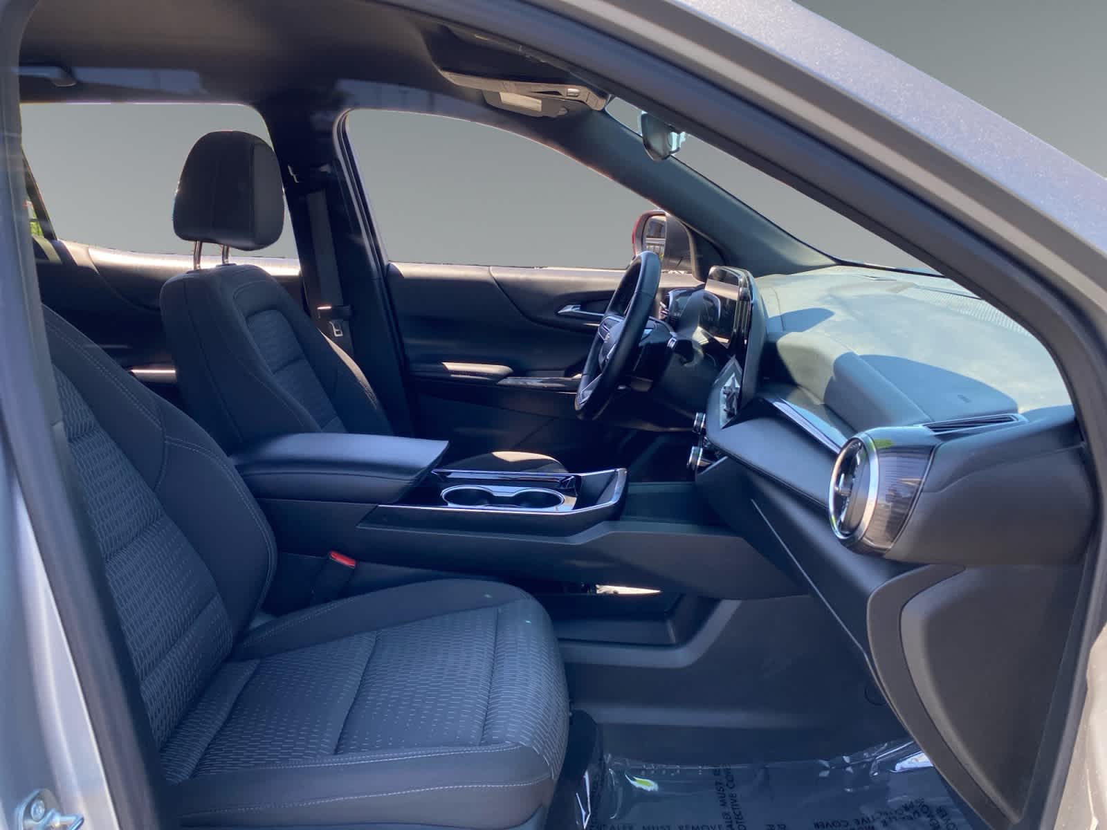 2025 Chevrolet Equinox LT - Photo 15