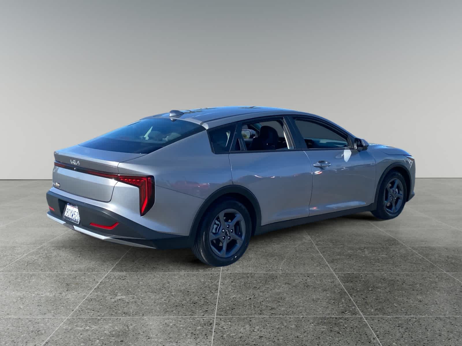 2025 Kia K4 LXS photo 5