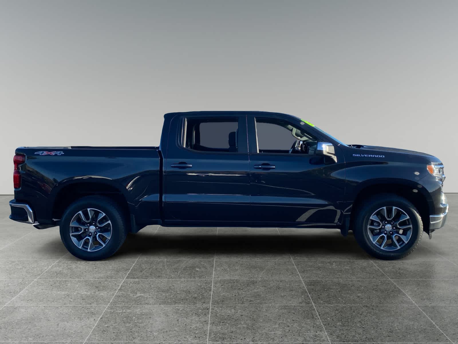 2024 Chevrolet Silverado 1500 LT photo 6