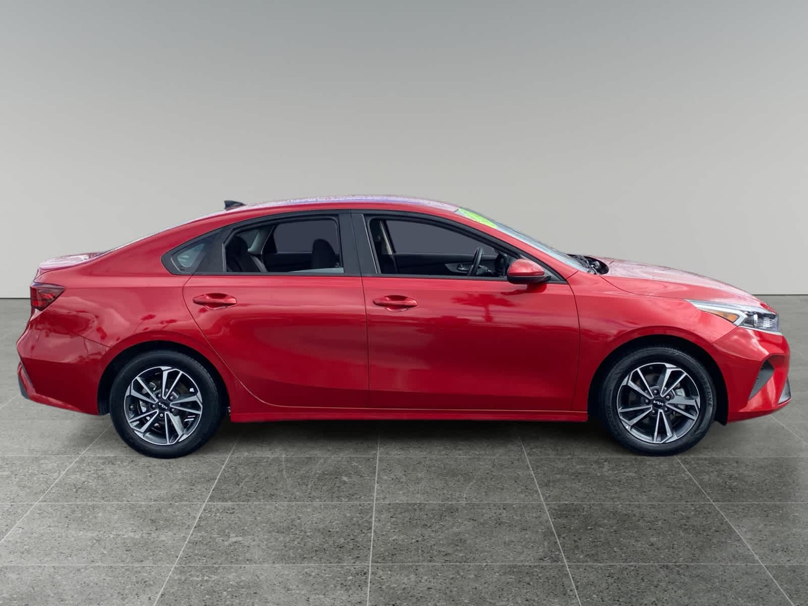 2023 Kia Forte LXS - Photo 6