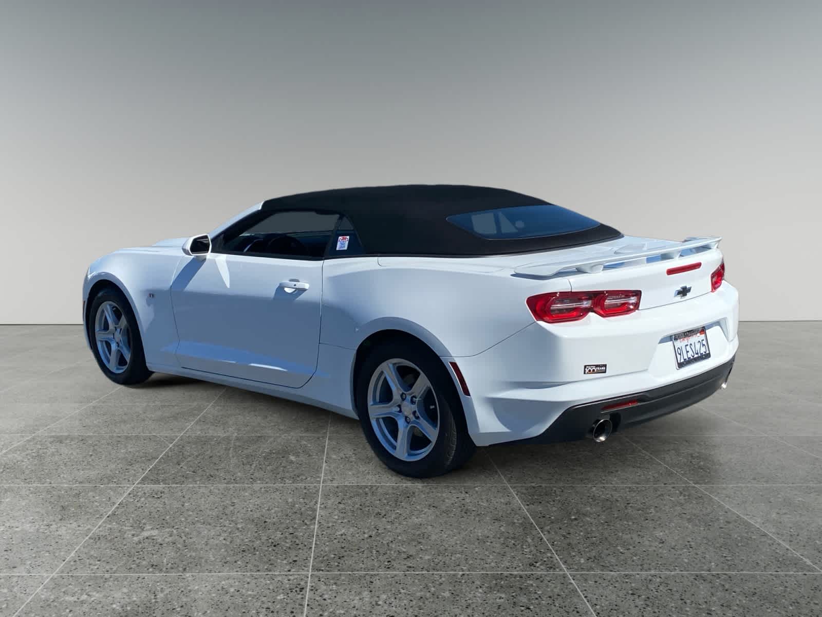 2024 Chevrolet Camaro 1LT photo 3