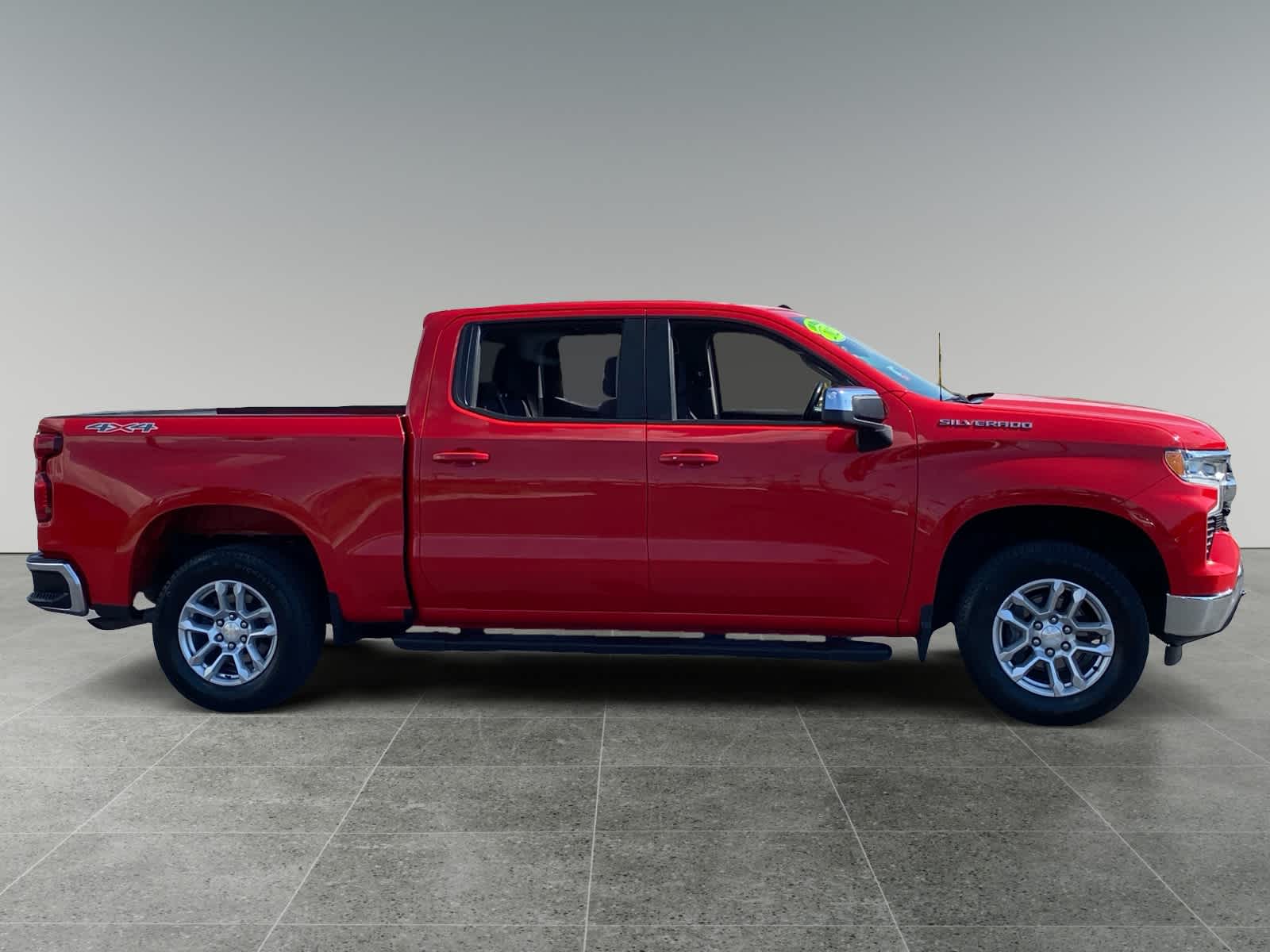 2022 Chevrolet Silverado 1500 LT - Photo 6