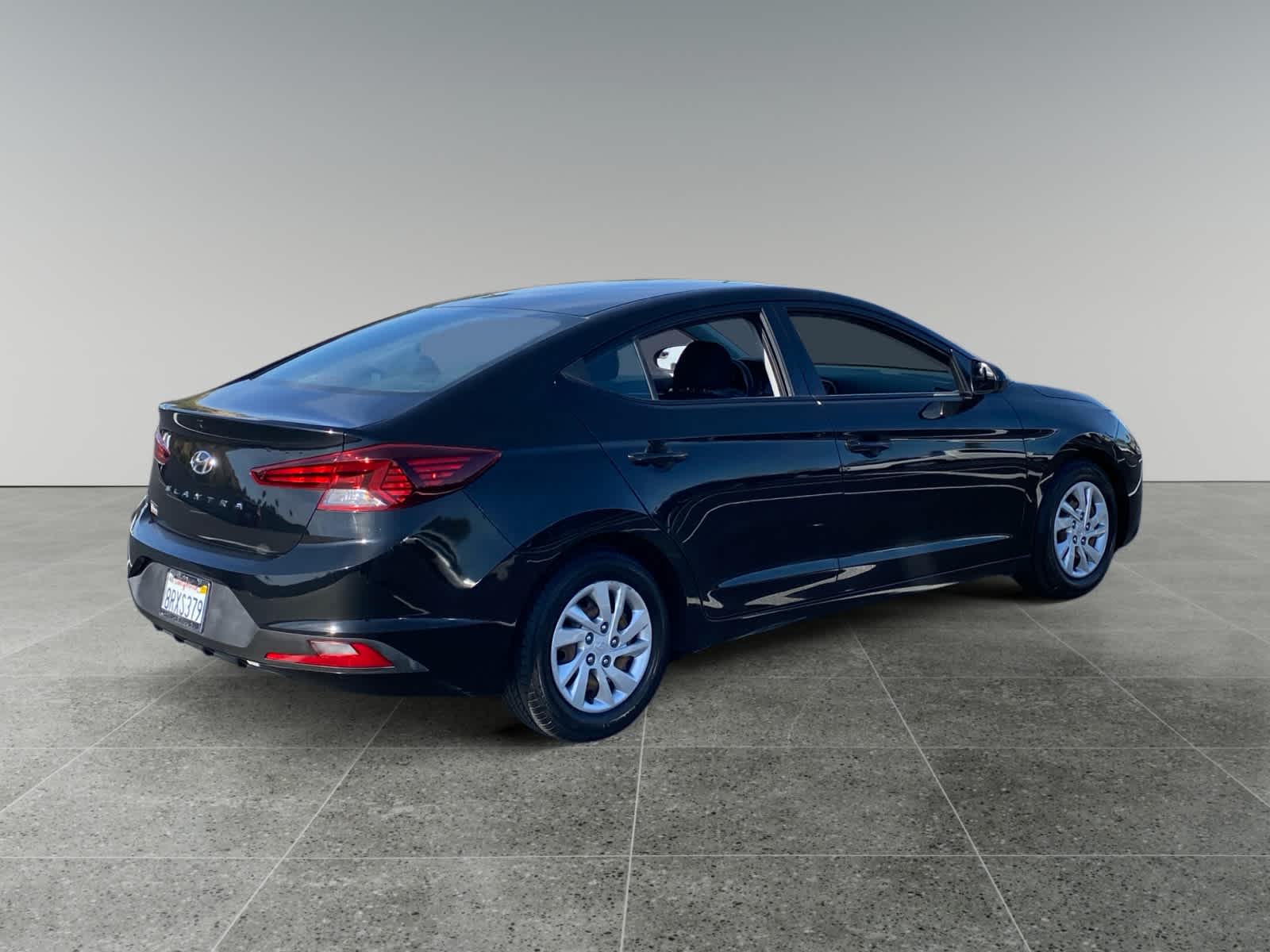 2020 Hyundai Elantra SE photo 5