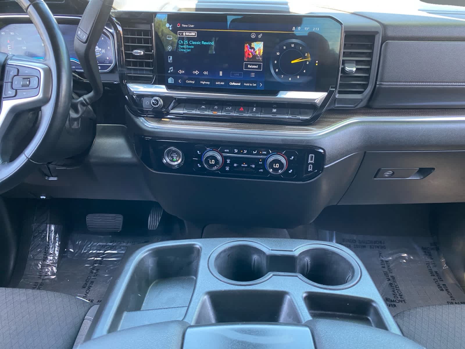2023 Chevrolet Silverado 1500 LT - Photo 11