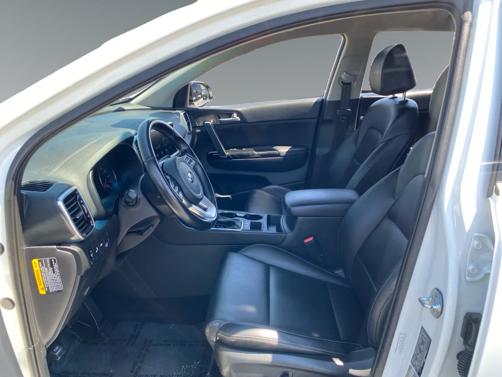 2021 Kia Sportage EX - Photo 9