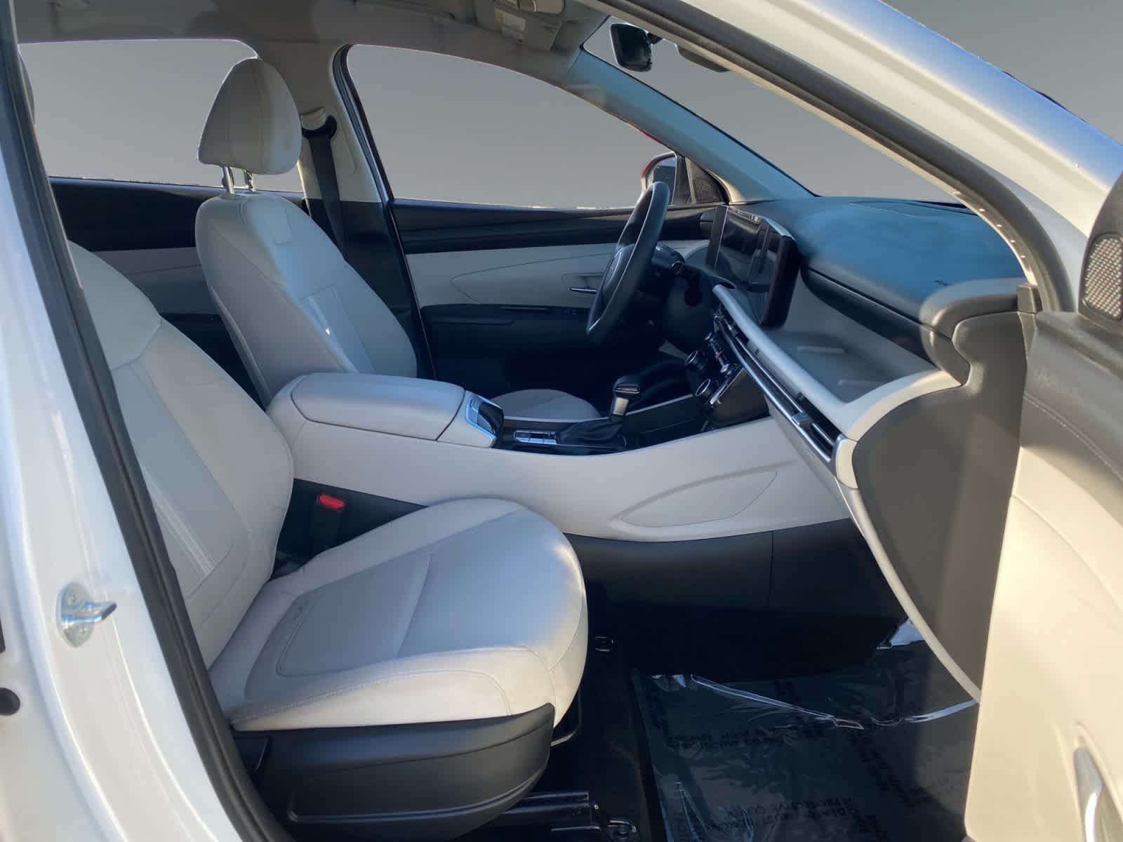 2025 Hyundai Tucson SEL - Photo 15