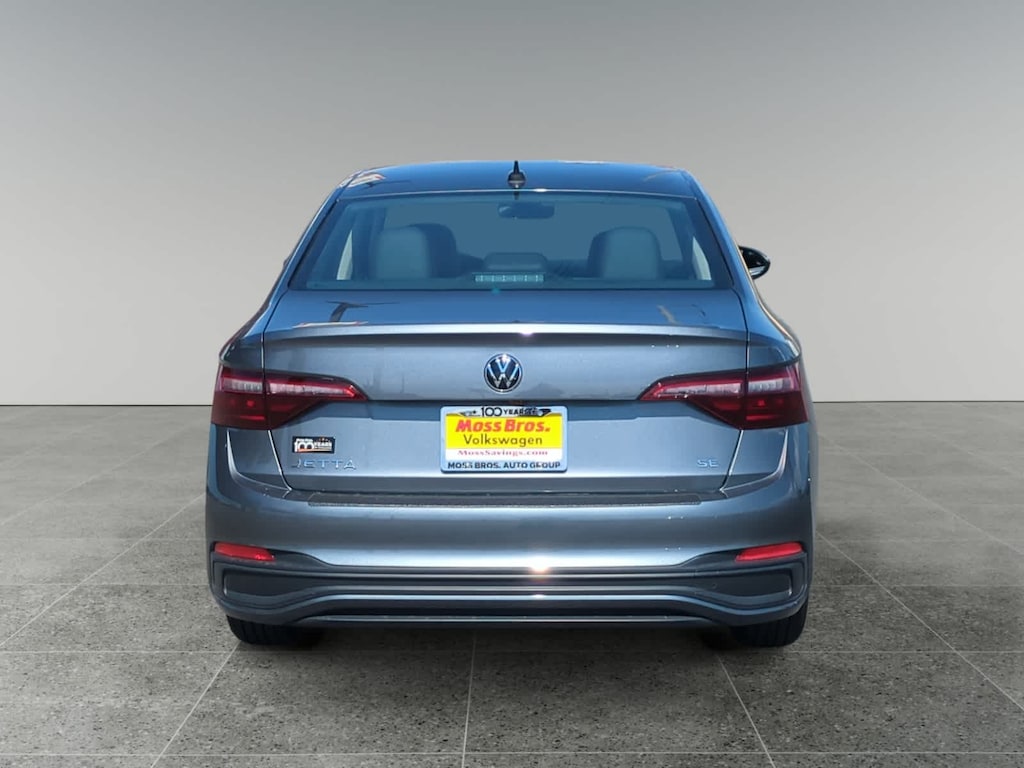 Used 2024 Volkswagen Jetta 1.5T SE Sedan