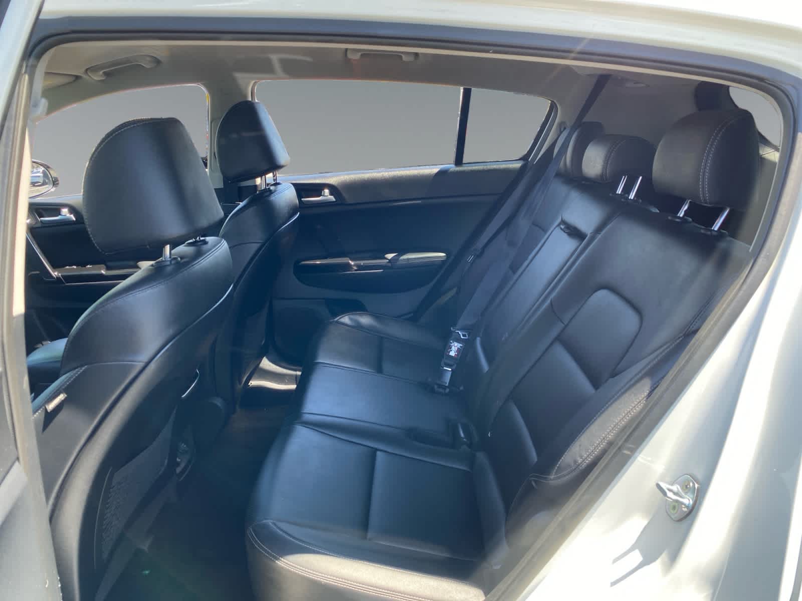 2021 Kia Sportage EX - Photo 13
