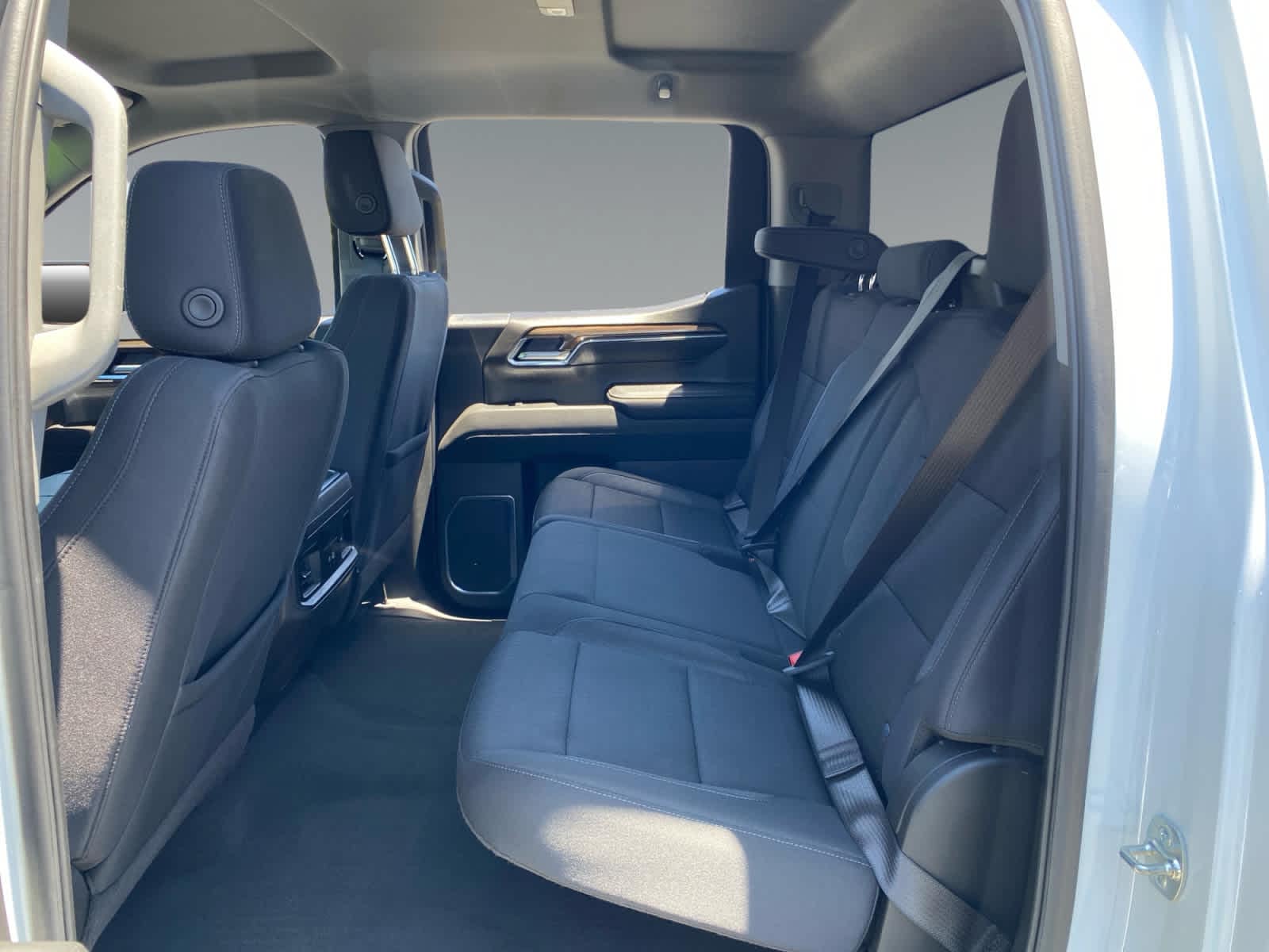 2025 Chevrolet Silverado 1500 LT Trail Boss - Photo 13