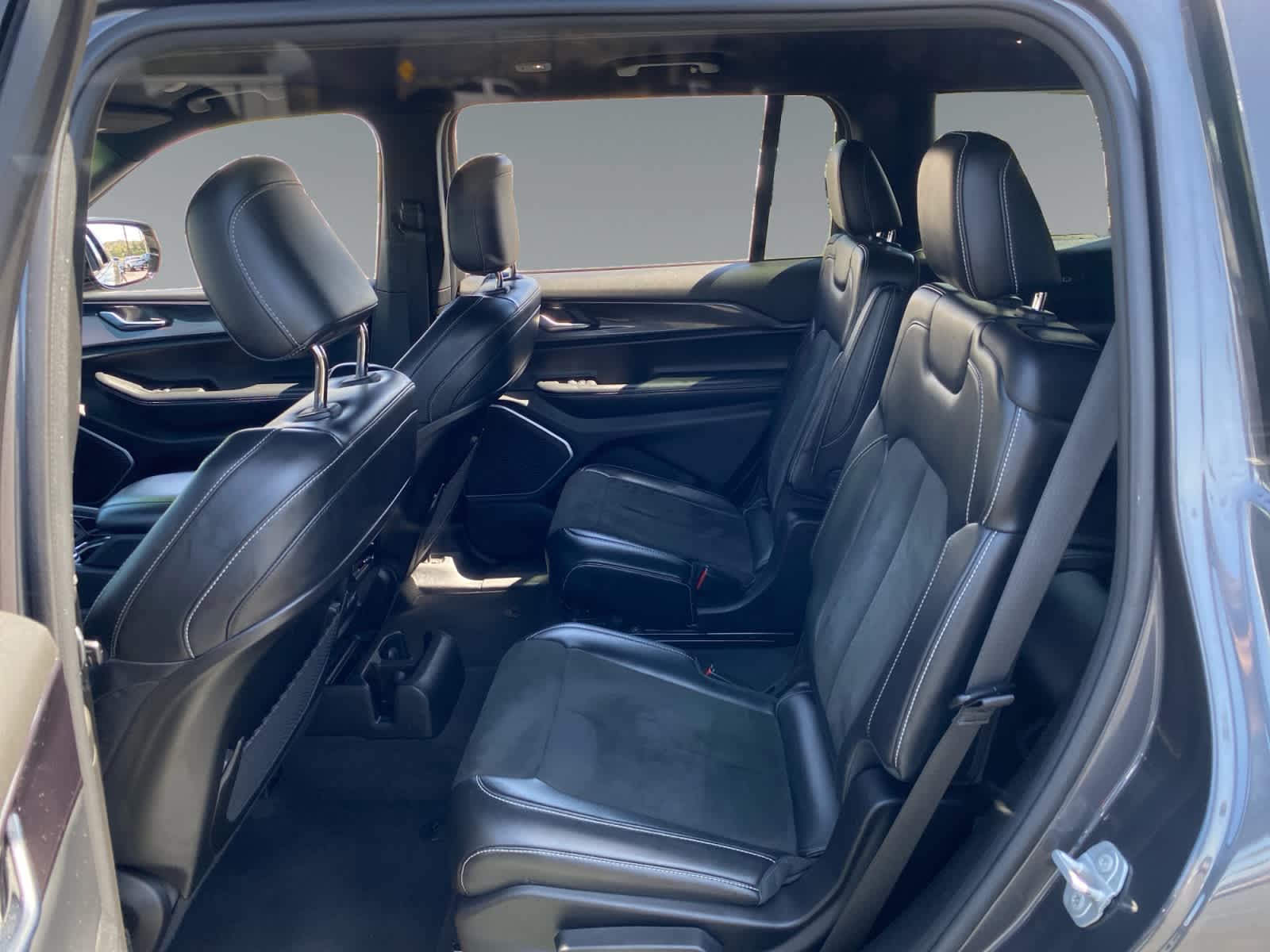 2021 Jeep Grand Cherokee L Altitude - Photo 13
