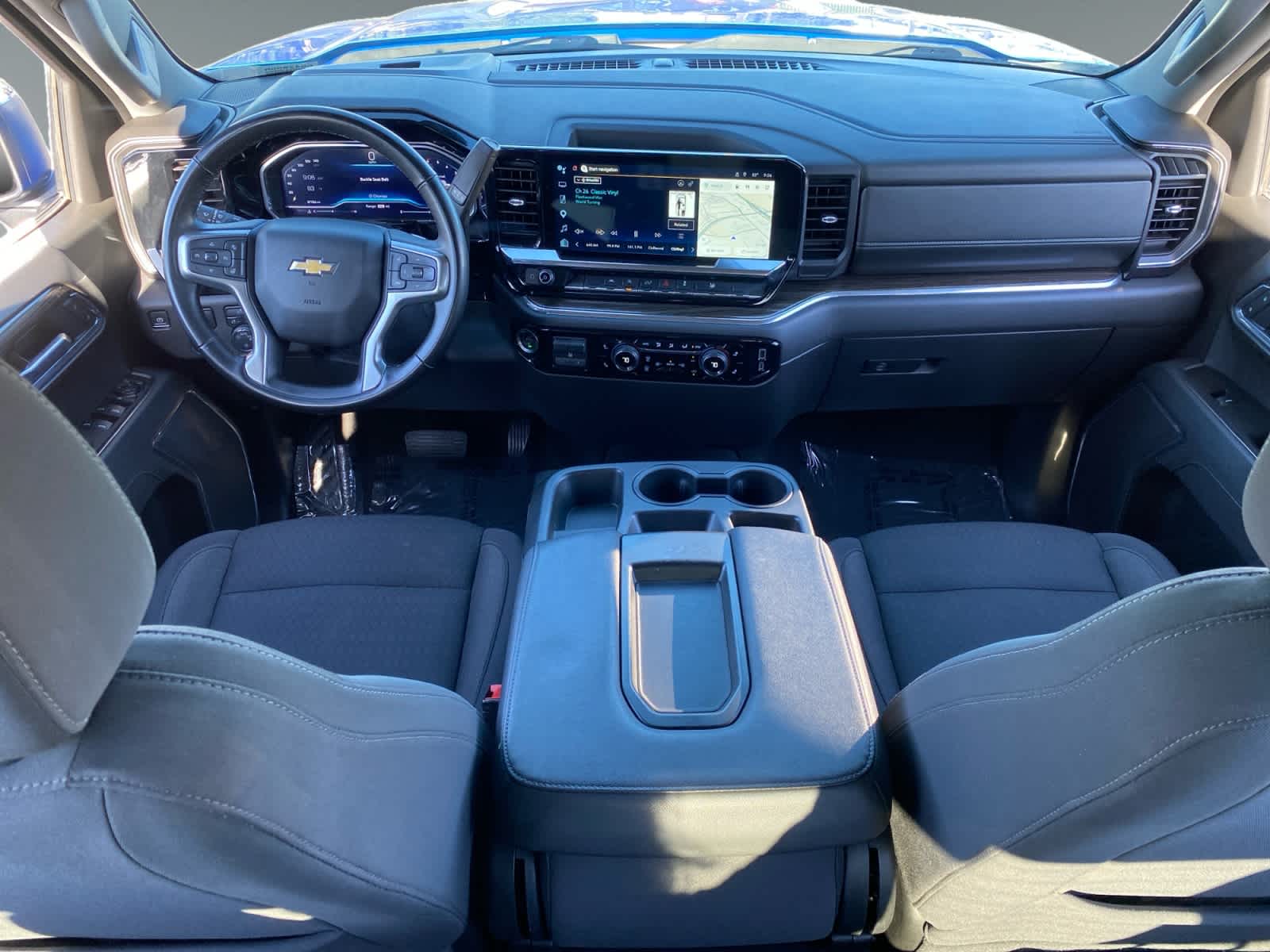 2025 Chevrolet Silverado 1500 LT - Photo 10