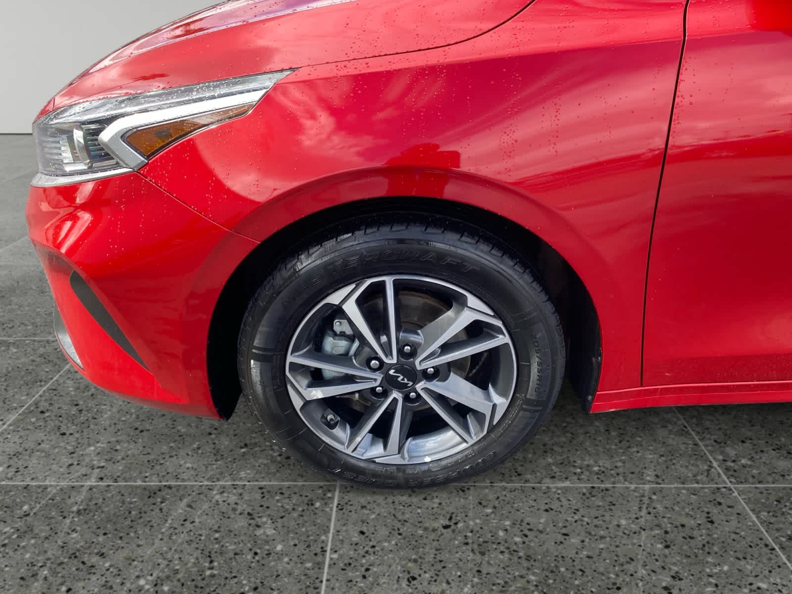 2023 Kia Forte LXS - Photo 14